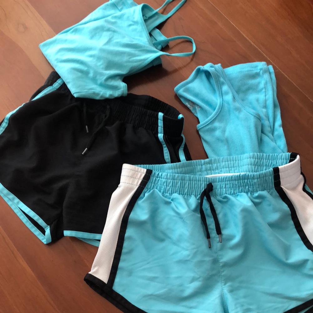 Bundle of 2 tanks and 2 prs shorts